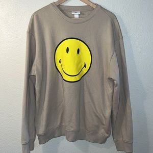 H&M Crewneck Loose Fit Sweatshirt “Stay Smiley” Company Collaboration Medium